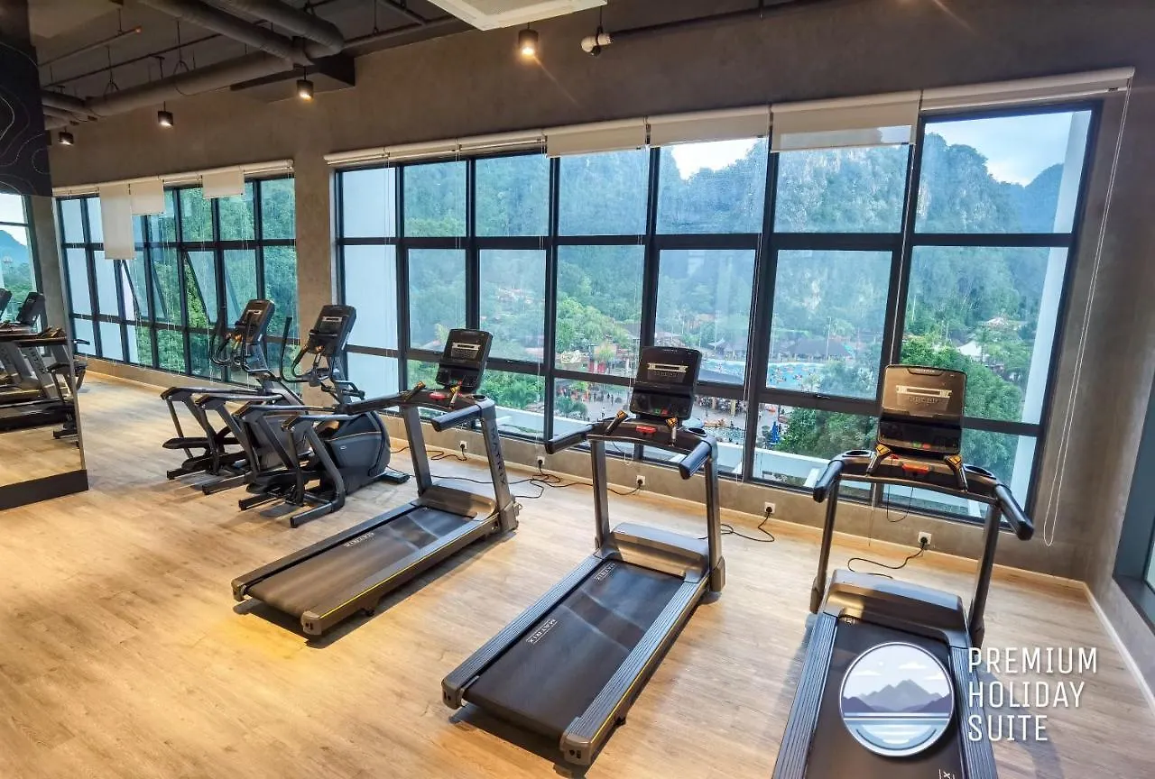 Premium Holiday Suite Beside Lost World Tambun